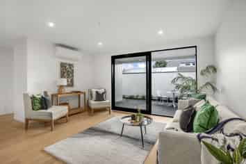 7/200 Knights Road, Central Hutt