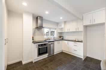 4/78A Holly Road, Merivale