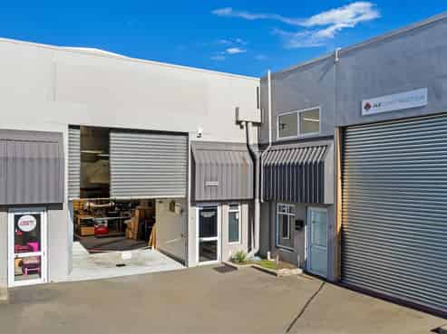Vendor Says, Must Go! $575K