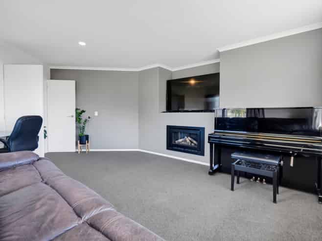 12 Oakmont Crescent, Waiwhakaiho