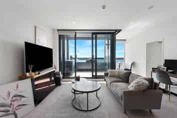 1602/10 Commerce Street, Auckland Central