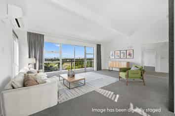 18 Seaview Road, Ruakaka