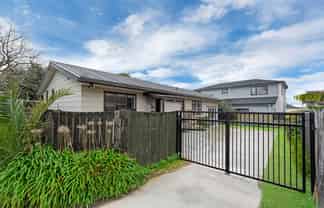 54B Halsey Road, Manurewa