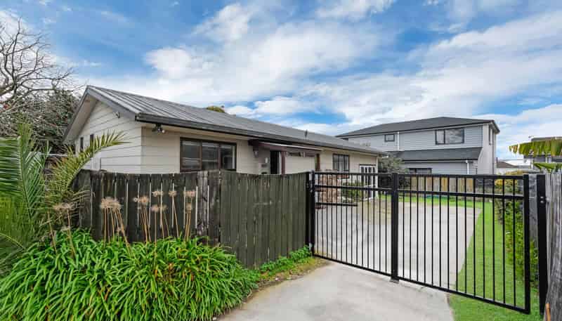 54B Halsey Road, Manurewa