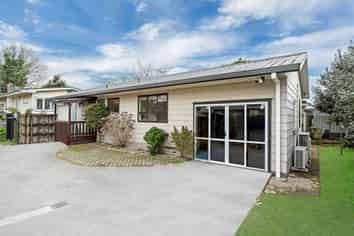 54B Halsey Road, Manurewa
