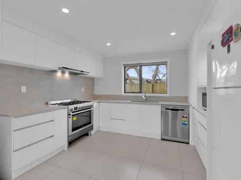 98A Holland Road, Fairfield