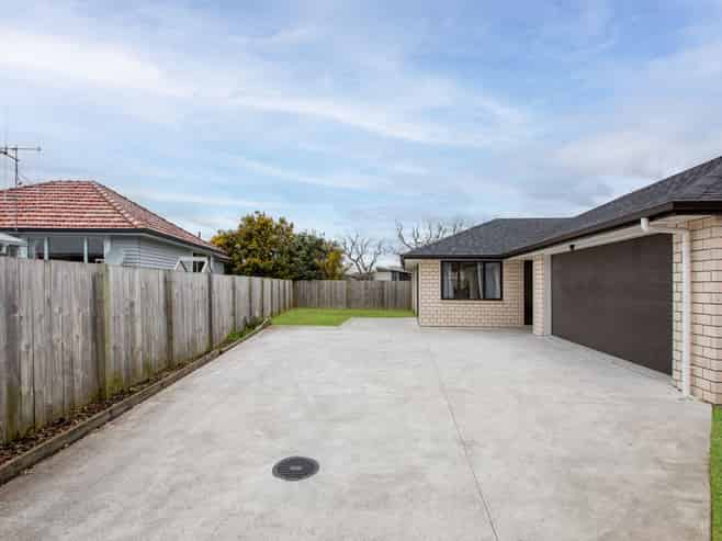 98A Holland Road, Fairfield