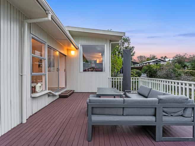 401 Riddell Road, Glendowie