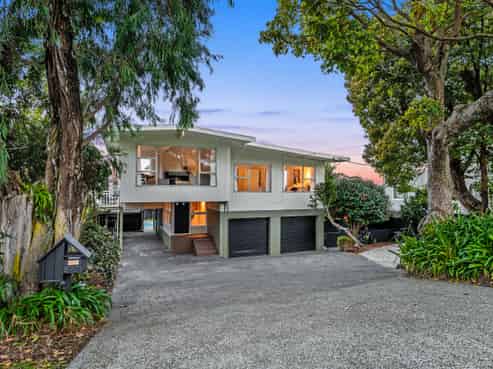 401 Riddell Road, Glendowie