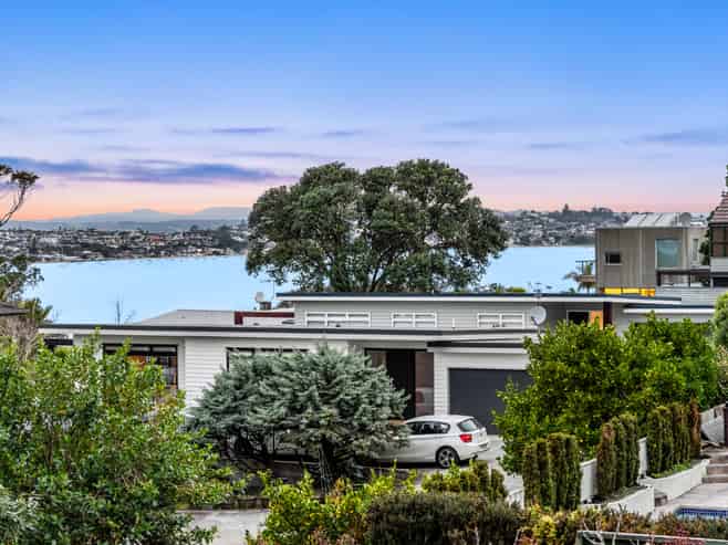 401 Riddell Road, Glendowie