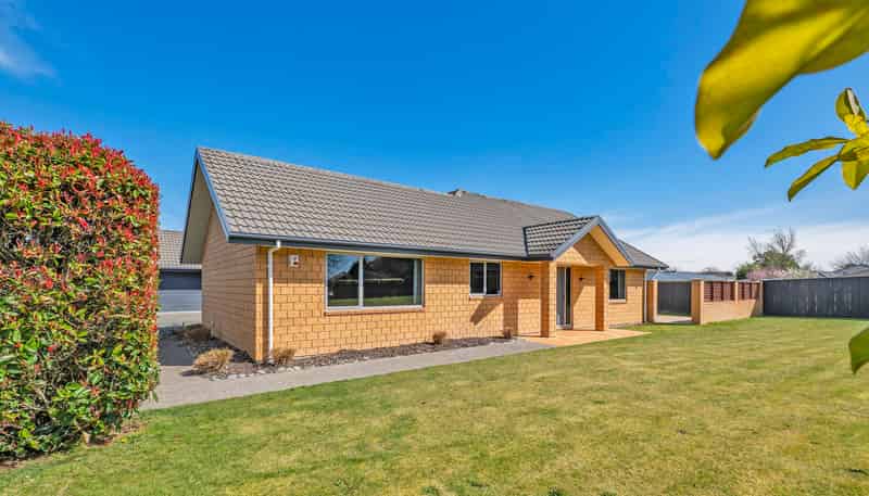 7 Manor Drive, ROLLESTON