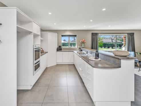 7 Manor Drive, ROLLESTON
