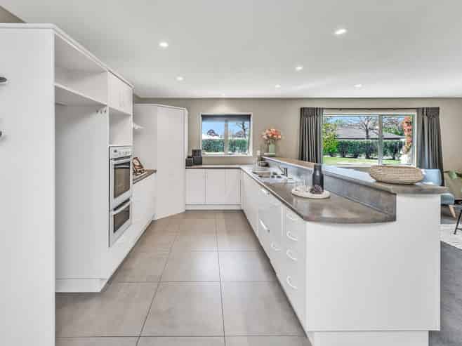 7 Manor Drive, ROLLESTON