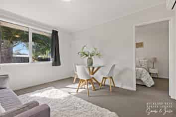 29C Mark Road, Mount Albert