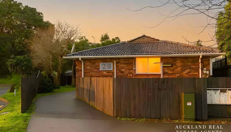 29C Mark Road, Mount Albert
