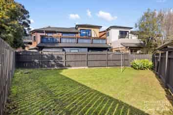29C Mark Road, Mount Albert