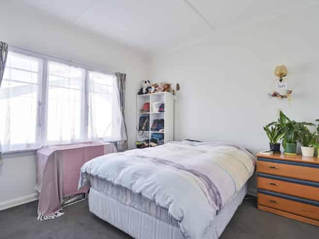 407 Burnett Street, Mahora
