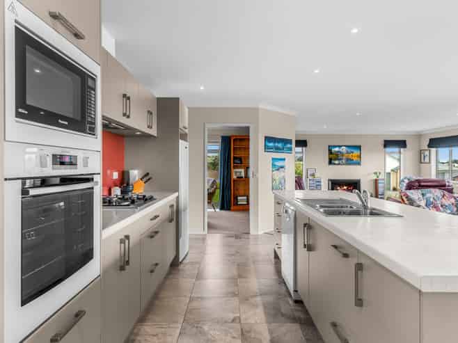 18 Kihi Place, Ruakaka