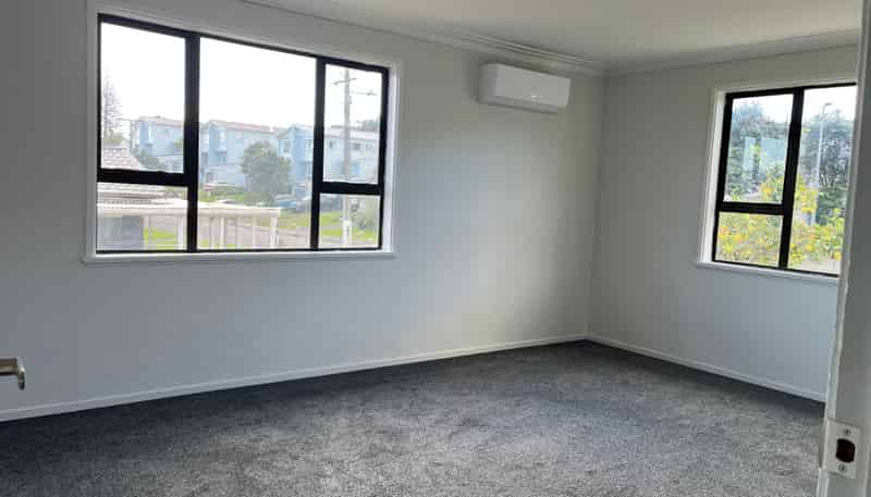 705 Sandringham Rd Extension, Mount Roskill