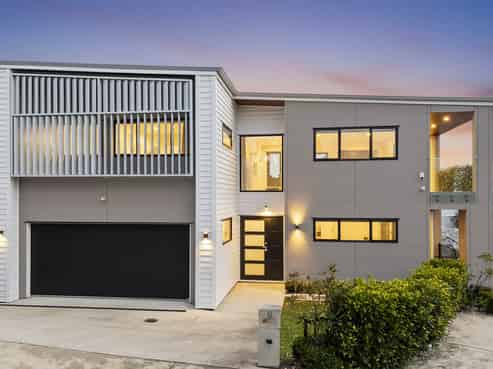 8 Awakirihi Close, Shamrock Park