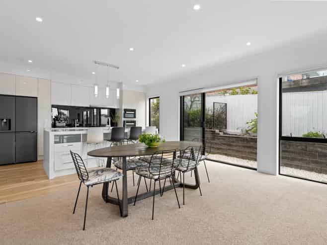 8 Awakirihi Close, Shamrock Park