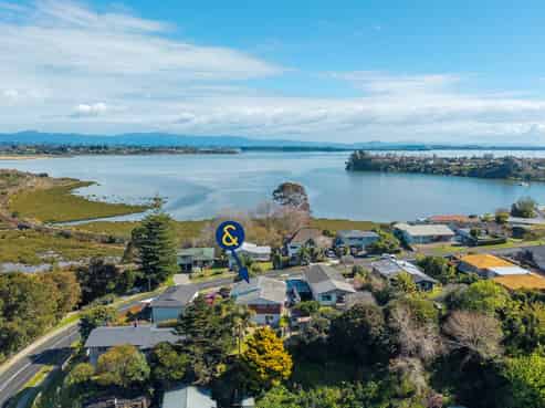 86  Princess Road, Bellevue