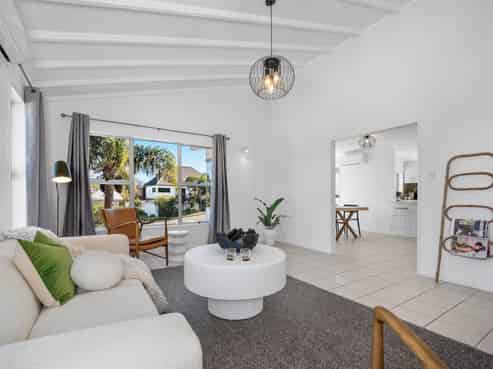 86  Princess Road, Bellevue