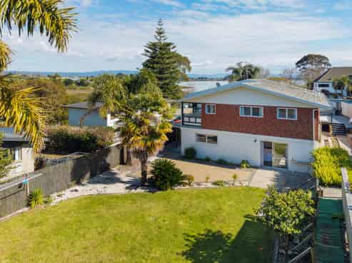 86  Princess Road, Bellevue