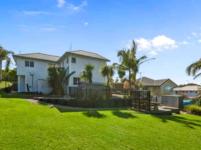 1159 Whangaparaoa Road, Gulf Harbour
