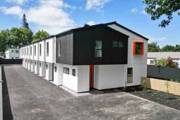 8/18 Stanley Street, Claudelands