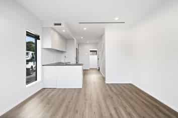 8/18 Stanley Street, Claudelands