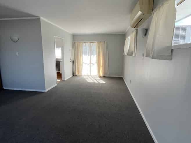30a Henry Hill Road, Hilltop