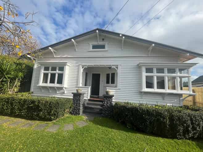 40 Waiwaka Terrace, Strandon