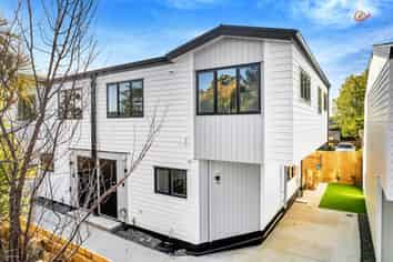 15C McKean Avenue, Manurewa