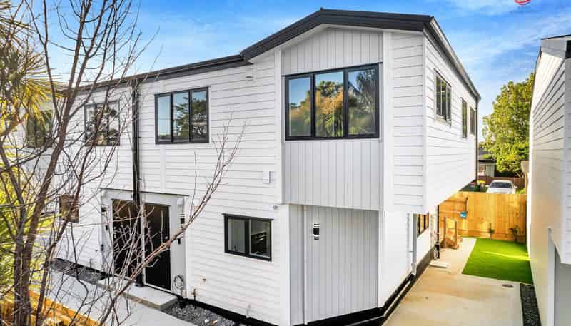 15C McKean Avenue, Manurewa