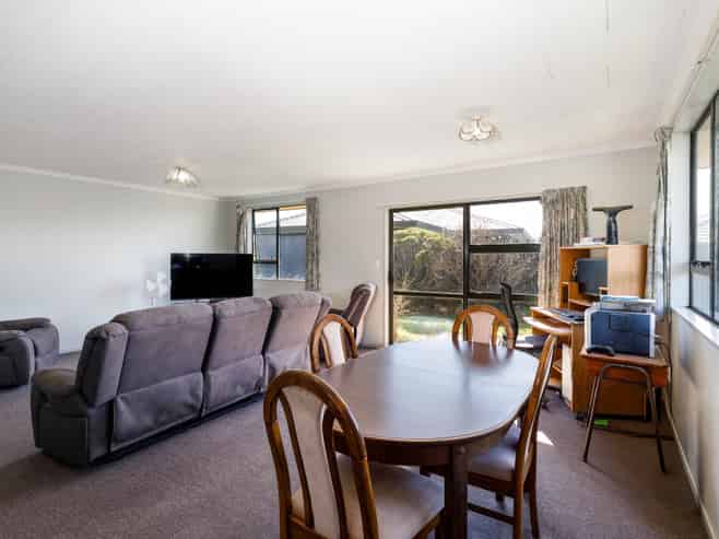 17A Brookfield Place, Redwoodtown