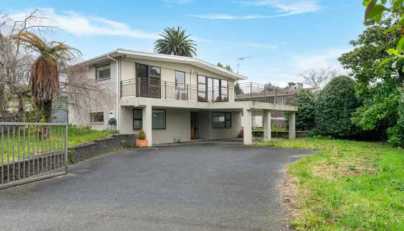 12A Stuart Street, LEVIN