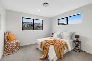 1/3 Kawau Close , Orewa