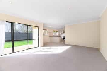 2/24 Parry Street, Sandringham