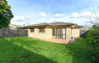 2/24 Parry Street, Sandringham
