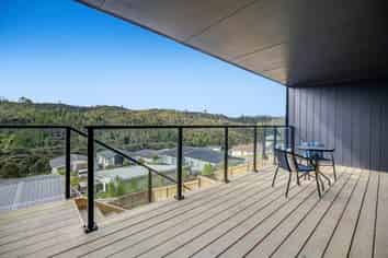 5/3 Kawau Close , Orewa
