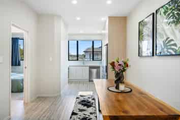 21d Cherry Tree Place, Massey