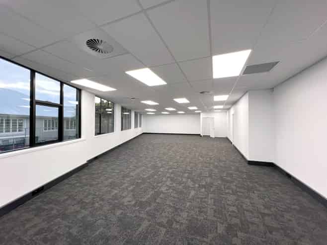 Refurbished Greenlane Office Warehouse