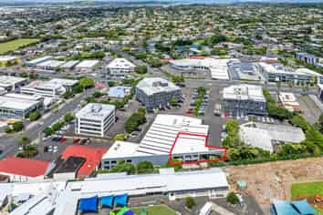 Refurbished Greenlane Office Warehouse