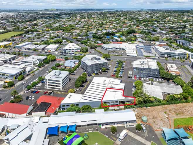 Refurbished Greenlane Office Warehouse