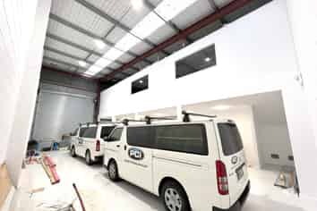 Refurbished Greenlane Office Warehouse