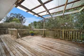 34 Cyclarama Crescent, Massey