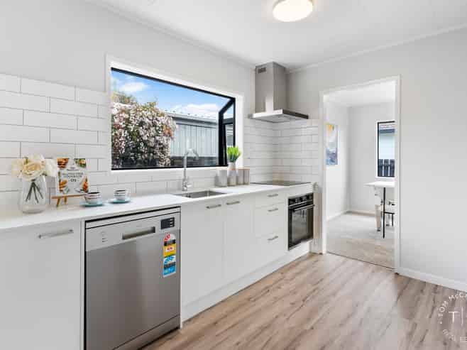 2/12 Kopu Place, Clendon Park