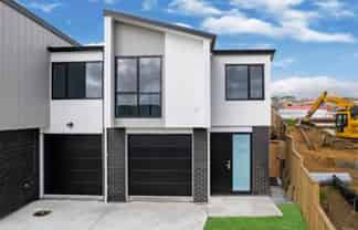 32B Hearth Street, Flat Bush