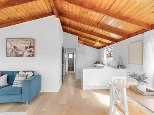 16 Parakai Avenue, Parakai